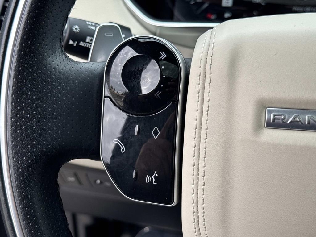 Used 2022 Land Rover Range Rover Sport HSE Silver Edition image 19