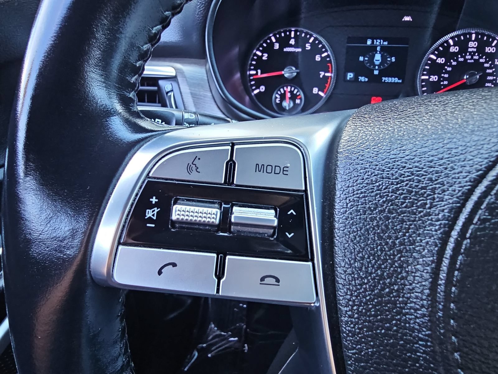 Used 2020 Kia Telluride EX w/ EX Premium Package FWD image 18