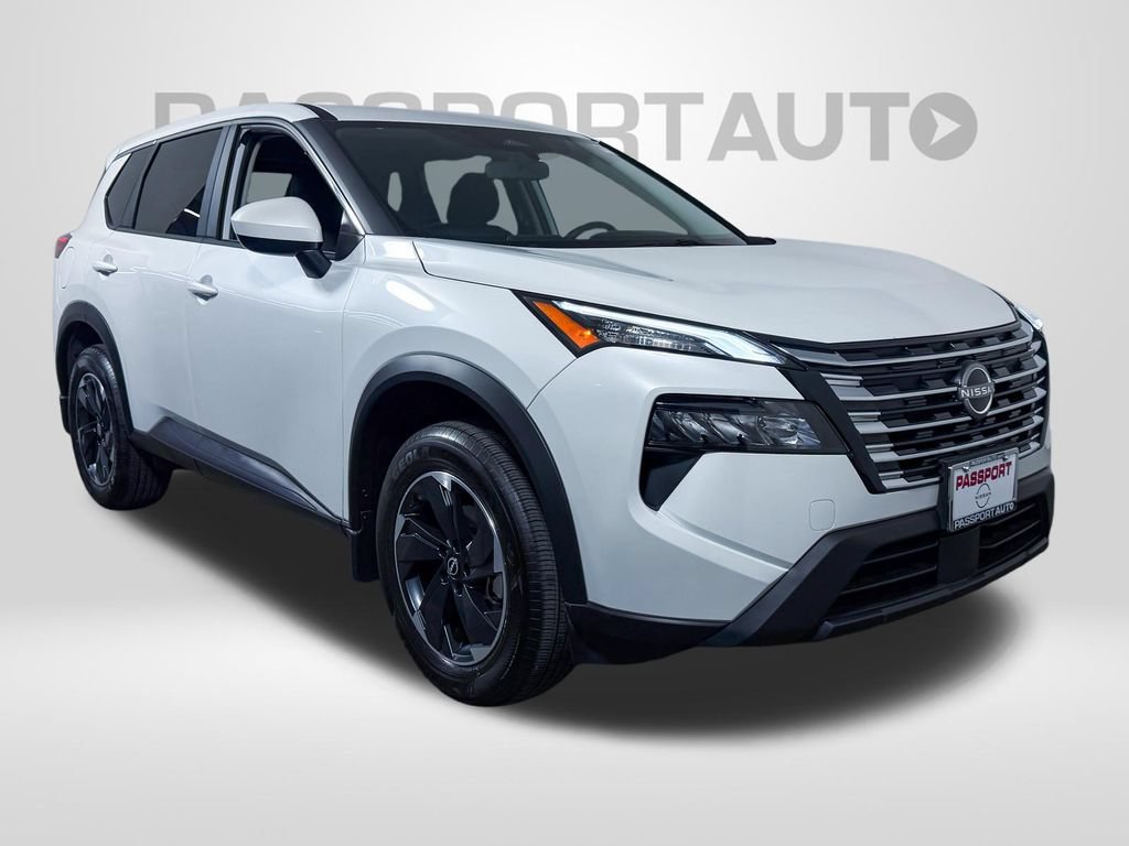 Certified 2026 Nissan Rogue SV AWD/4WD image 3