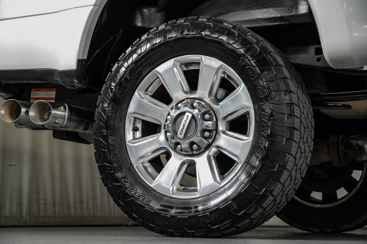 Used 2019 Ford F250 Platinum w/ Platinum Ultimate Package AWD/4WD image 55
