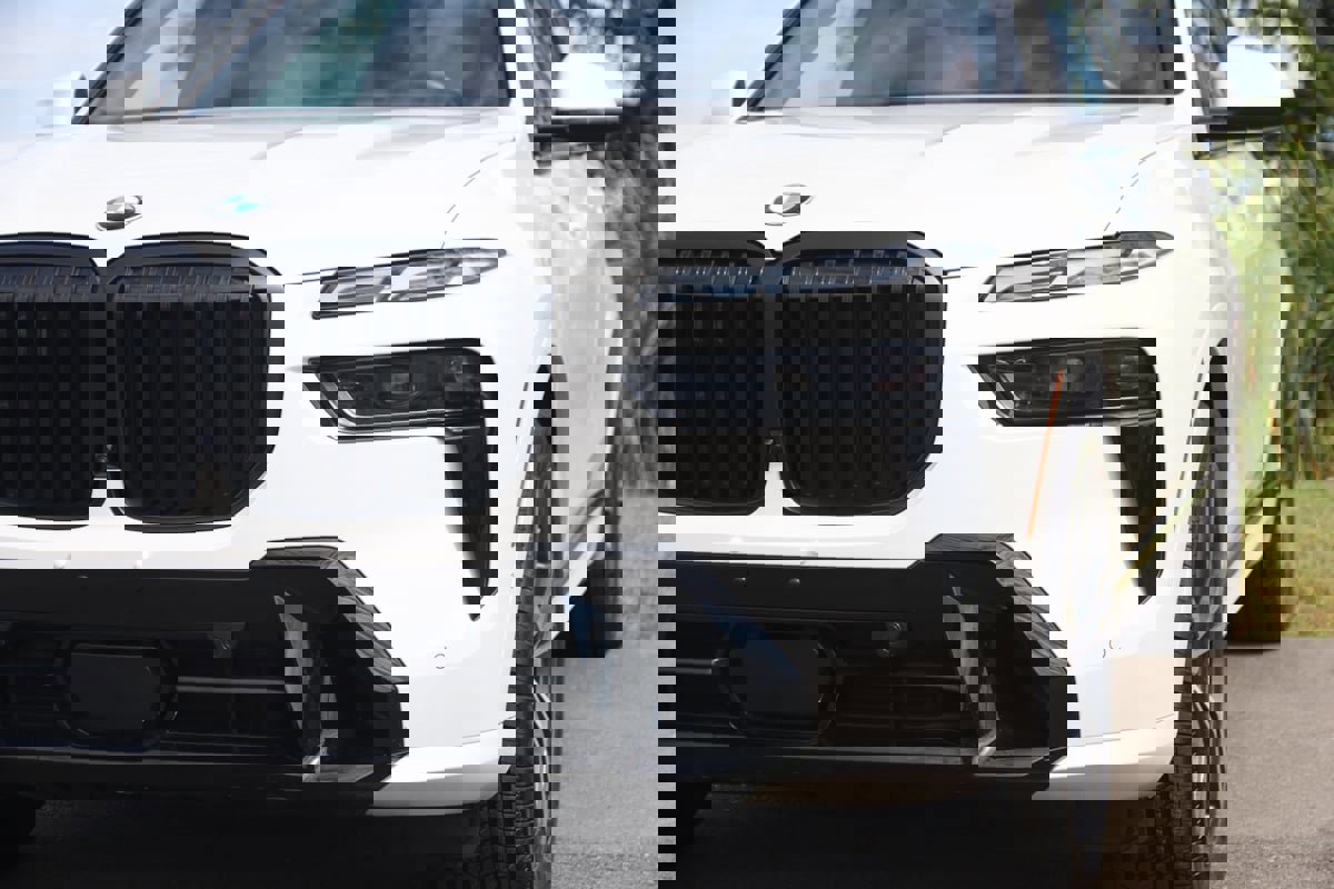 Used 2023 BMW X7 xDrive40i w/ M Sport Package image 87