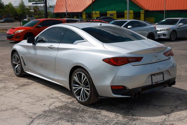 Used 2017 INFINITI Q60 2.0t w/ Premium Plus Package 2.0T RWD image 8