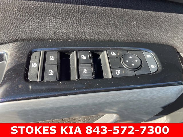 Used 2022 Nissan Pathfinder SL image 18