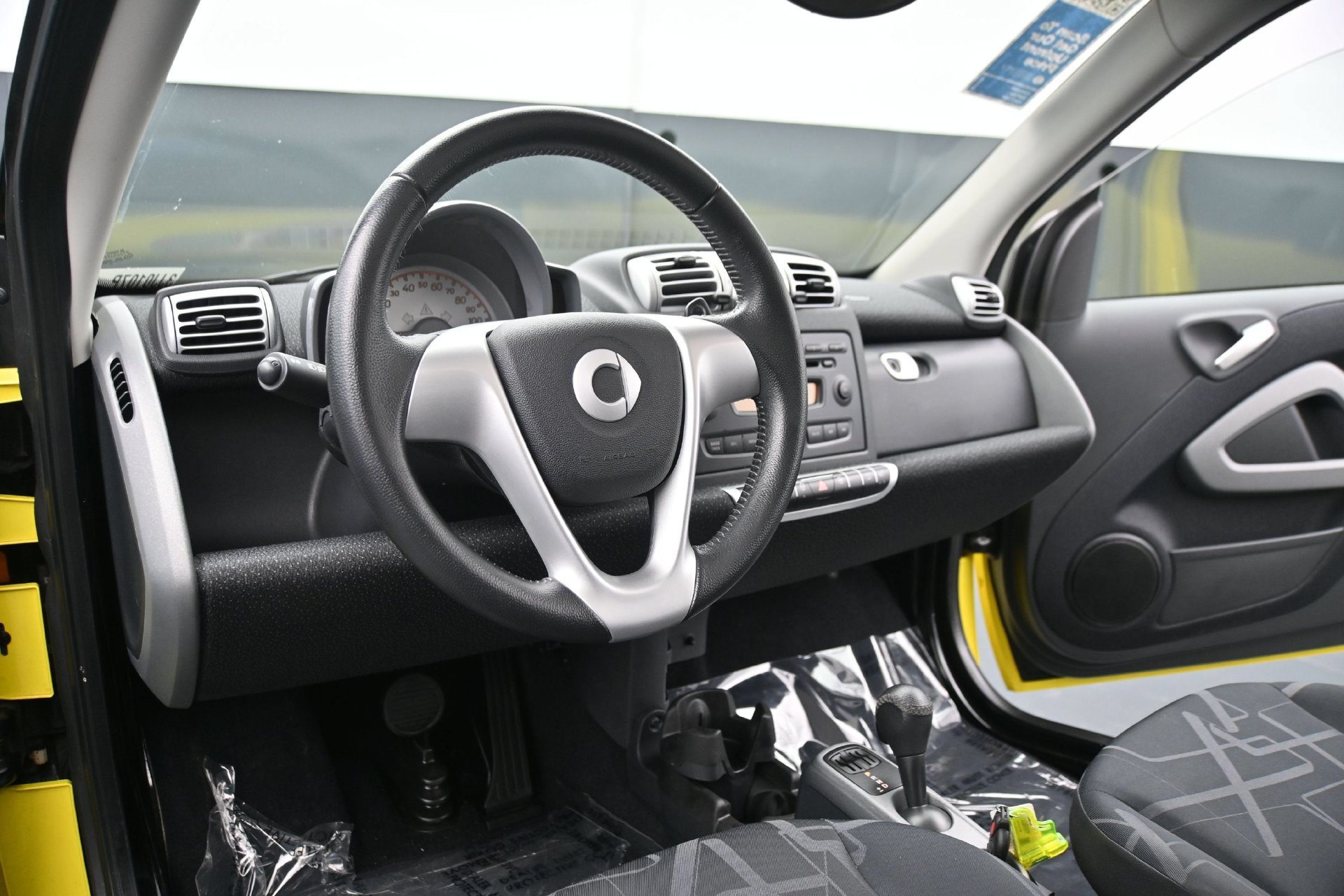 Used 2008 smart fortwo passion RWD image 17