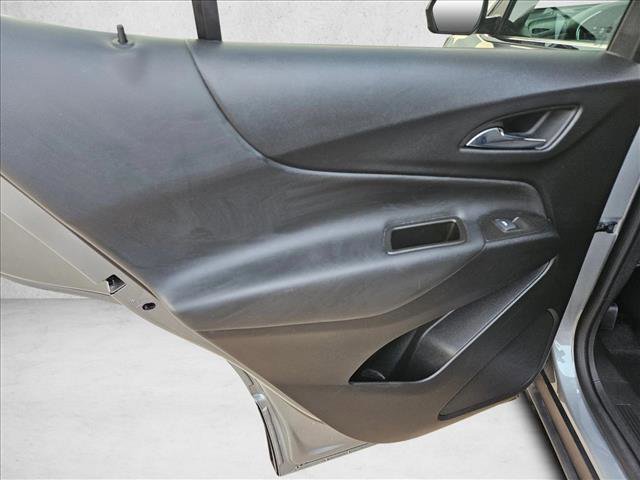 Used 2023 Chevrolet Equinox LT AWD/4WD image 12