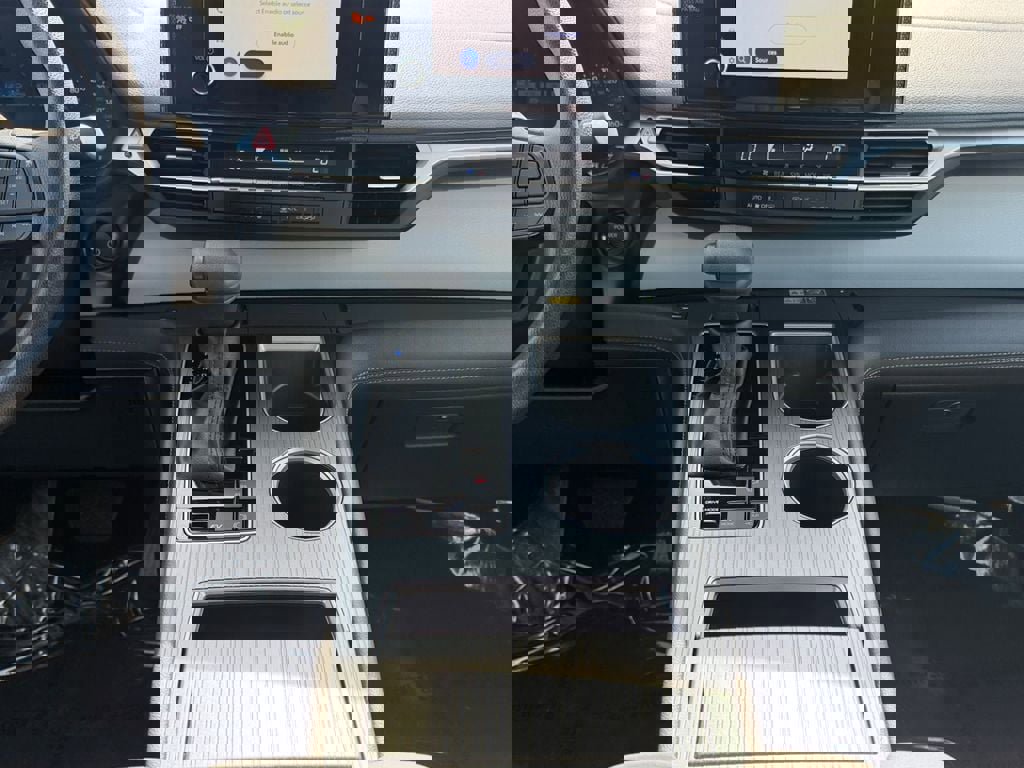 Used 2025 Toyota Sienna LE w/ LE Plus Package image 15