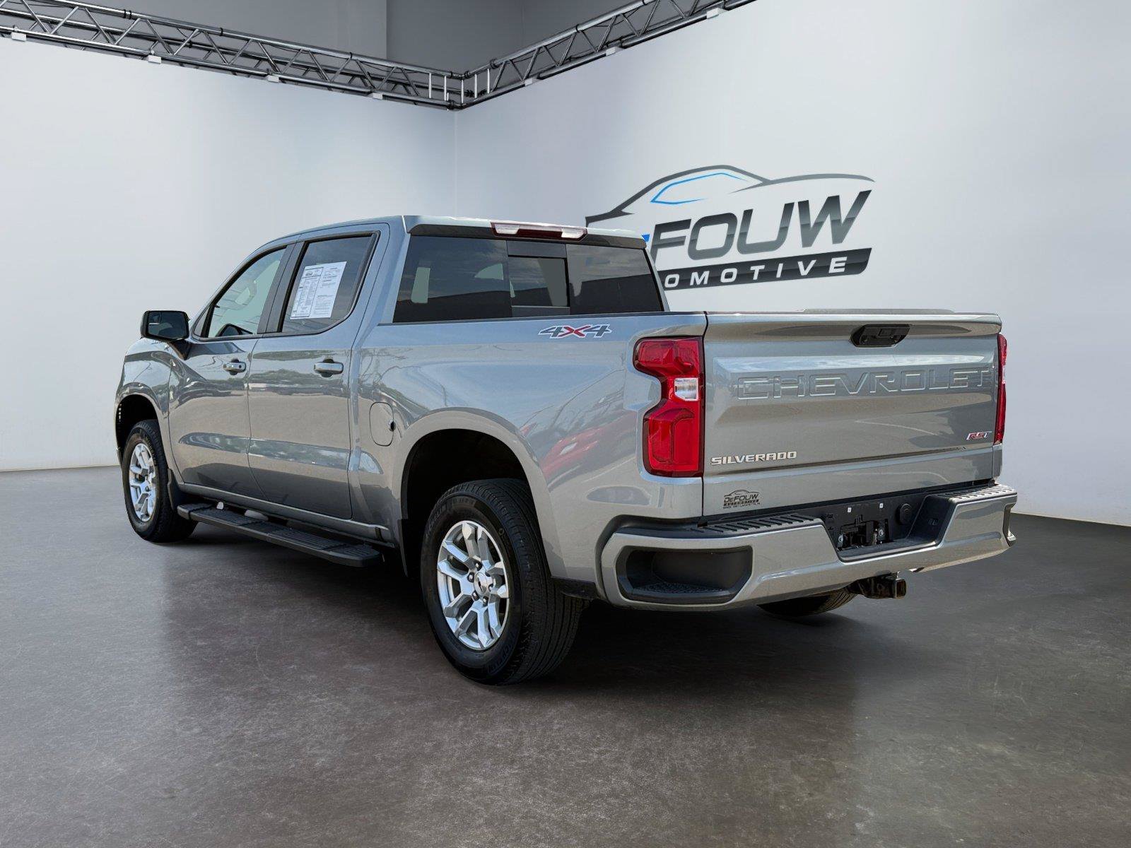 Used 2024 Chevrolet Silverado 1500 RST w/ Convenience Package II AWD/4WD image 5