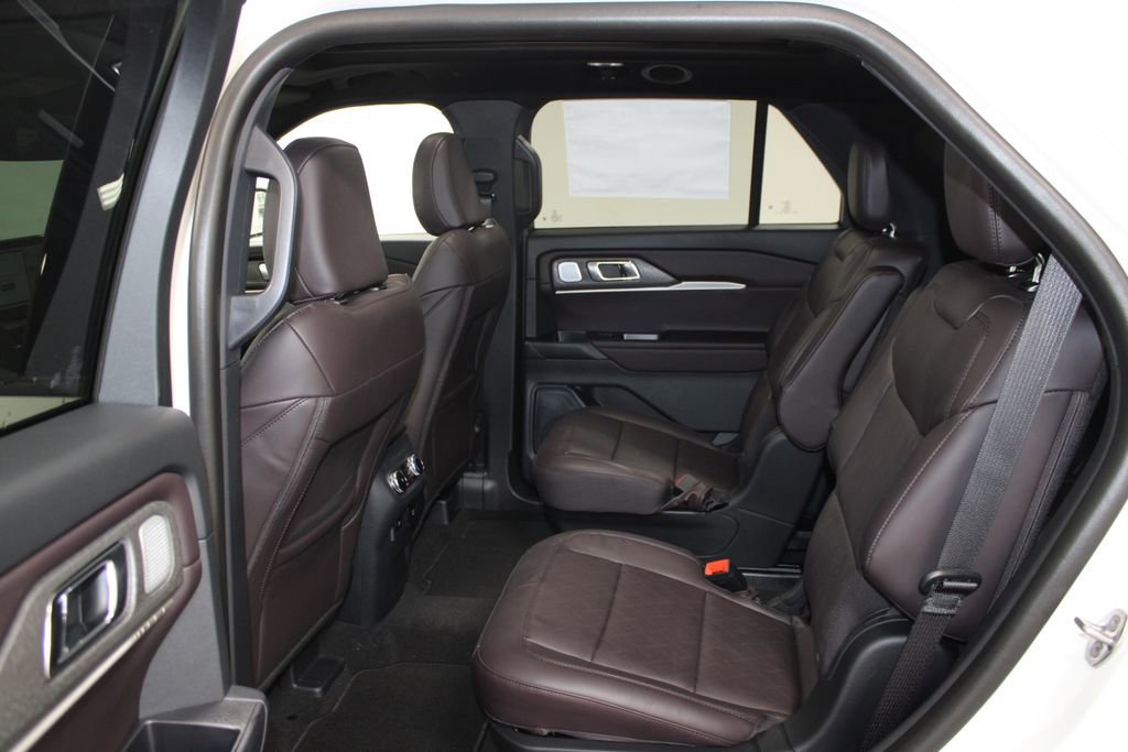 New 2026 Ford Explorer Platinum image 23