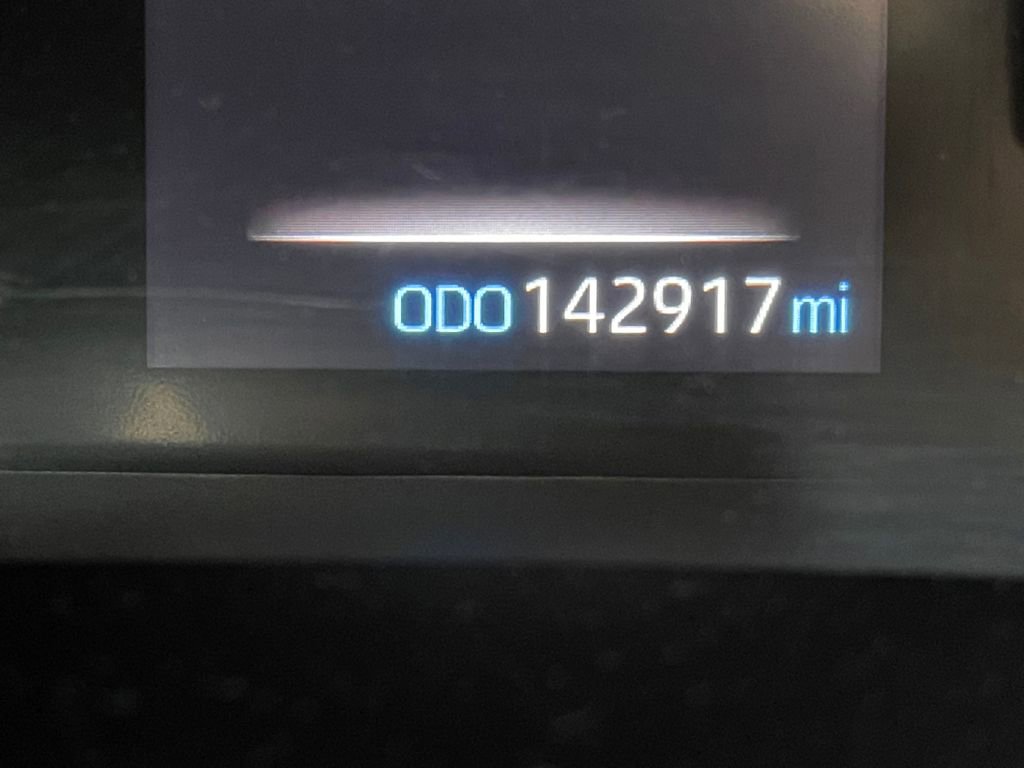 Used 2022 Toyota RAV4 LE AWD/4WD image 14
