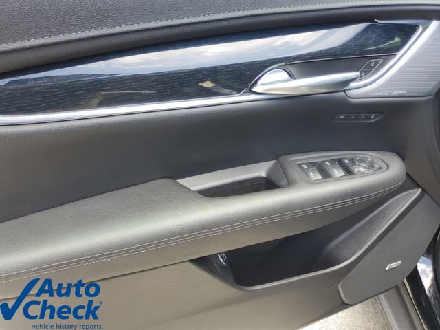 Certified 2024 Cadillac XT5 Premium Luxury w/ Technology Package FWD image 19