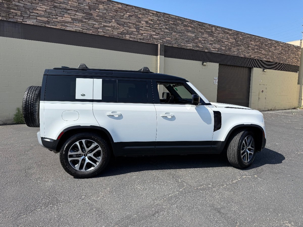 Used 2020 Land Rover Defender 110 HSE AWD/4WD image 8