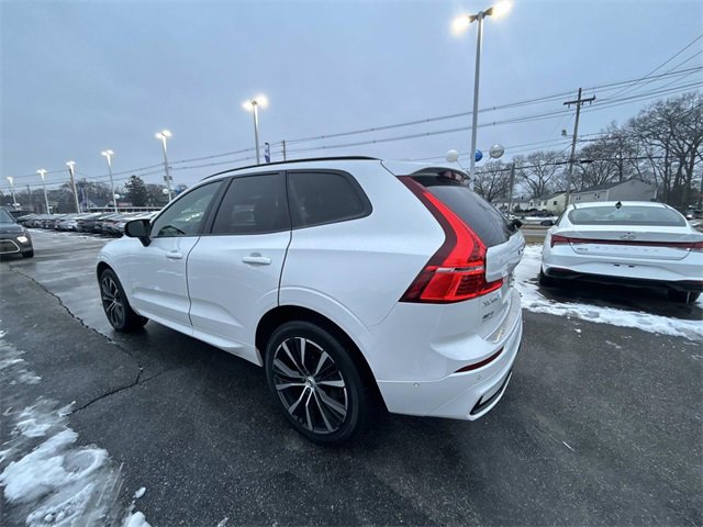 Used 2024 Volvo XC60 B5 Plus w/ Protection Package Premier image 5