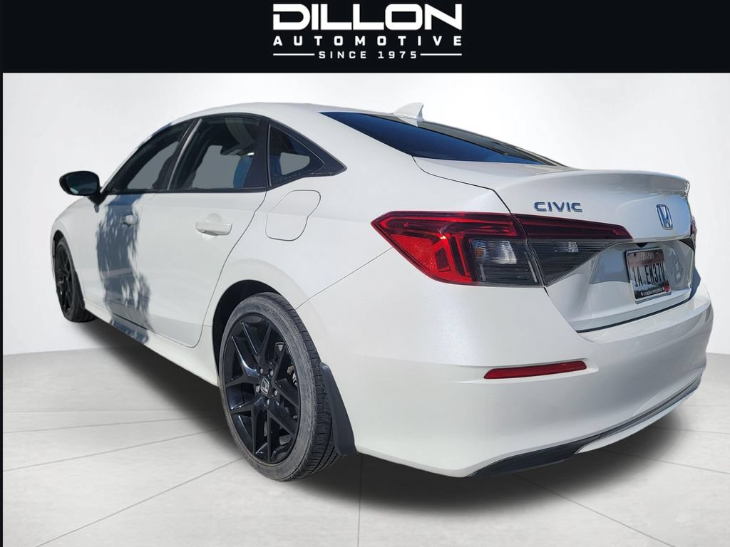Used 2022 Honda Civic Sport image 2