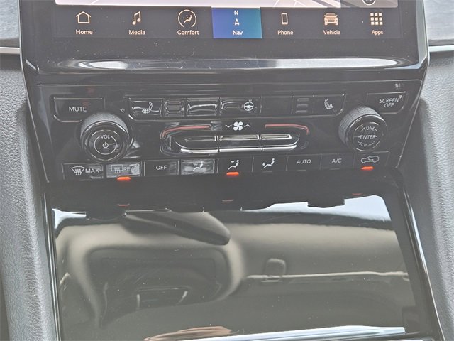 Used 2023 Jeep Grand Cherokee L Limited image 18