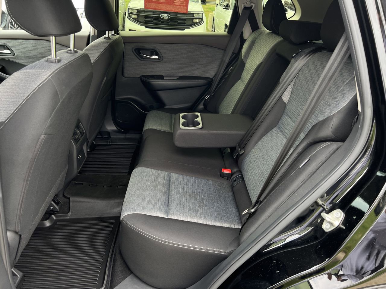 Certified 2023 Nissan Rogue SV FWD image 22