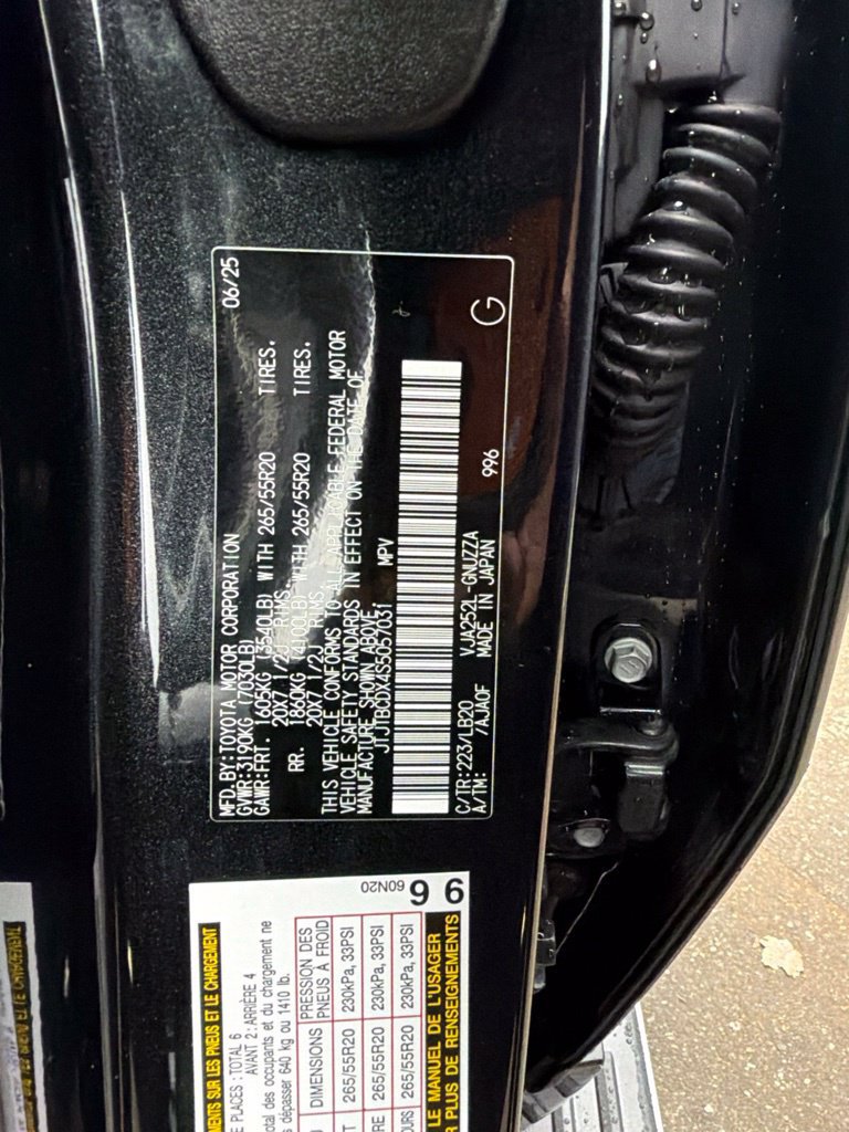 Used 2025 Lexus GX 550 AWD/4WD image 11