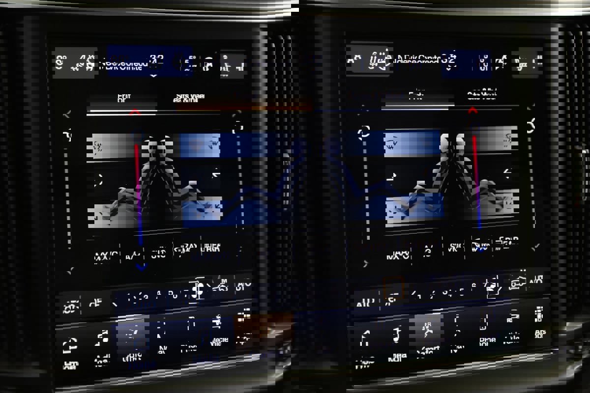 Used 2022 Maserati Levante Modena image 37