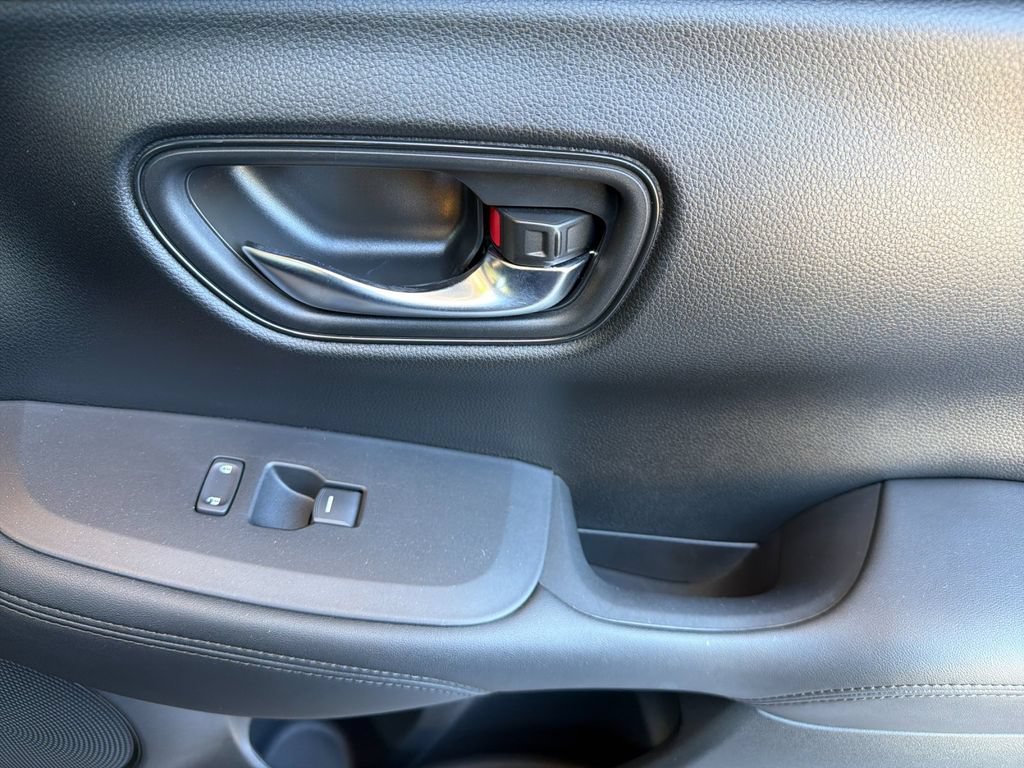 Used 2023 Honda HR-V LX image 21