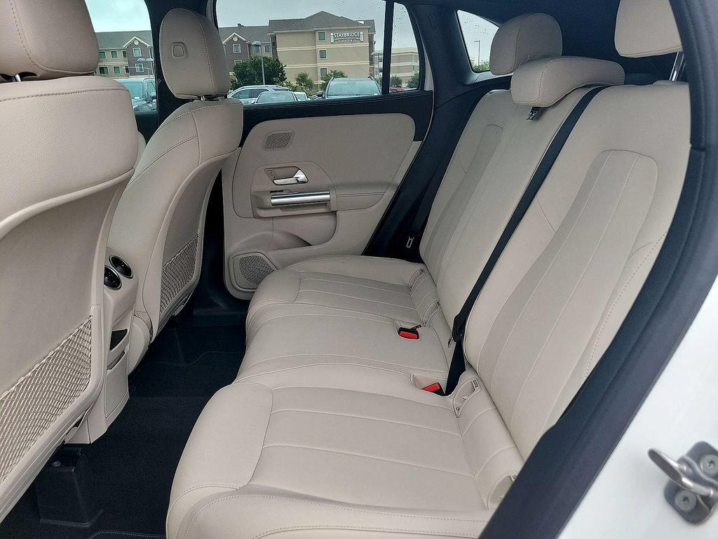 New 2025 Mercedes-Benz GLA 250 image 14