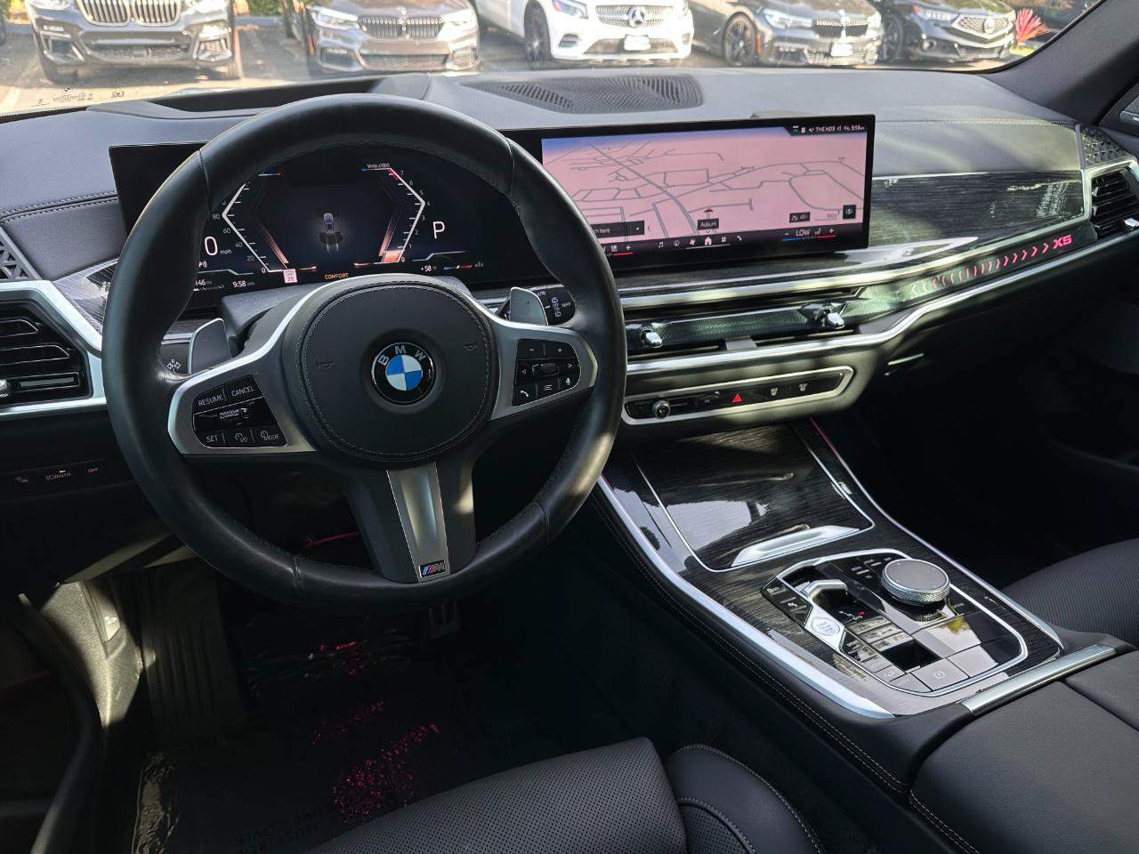 Used 2025 BMW X5 xDrive40i w/ M Sport Package AWD/4WD image 2