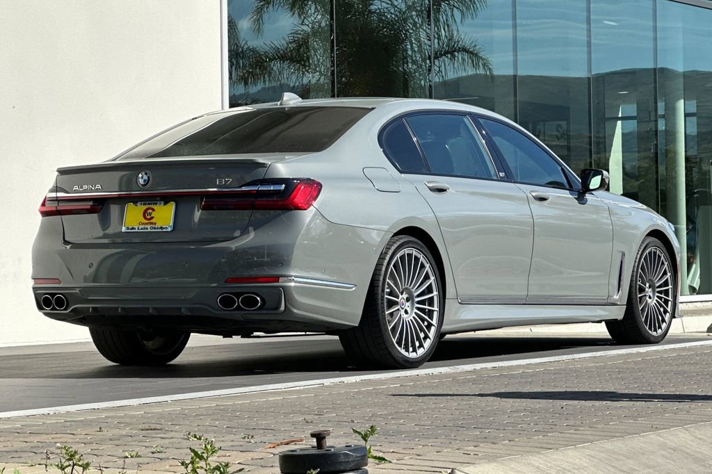 Used 2022 BMW ALPINA B7 xDrive w/ Luxury Rear Seating Package AWD/4WD image 3