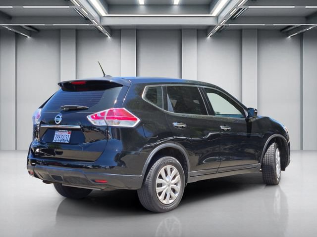 Used 2015 Nissan Rogue S FWD image 4