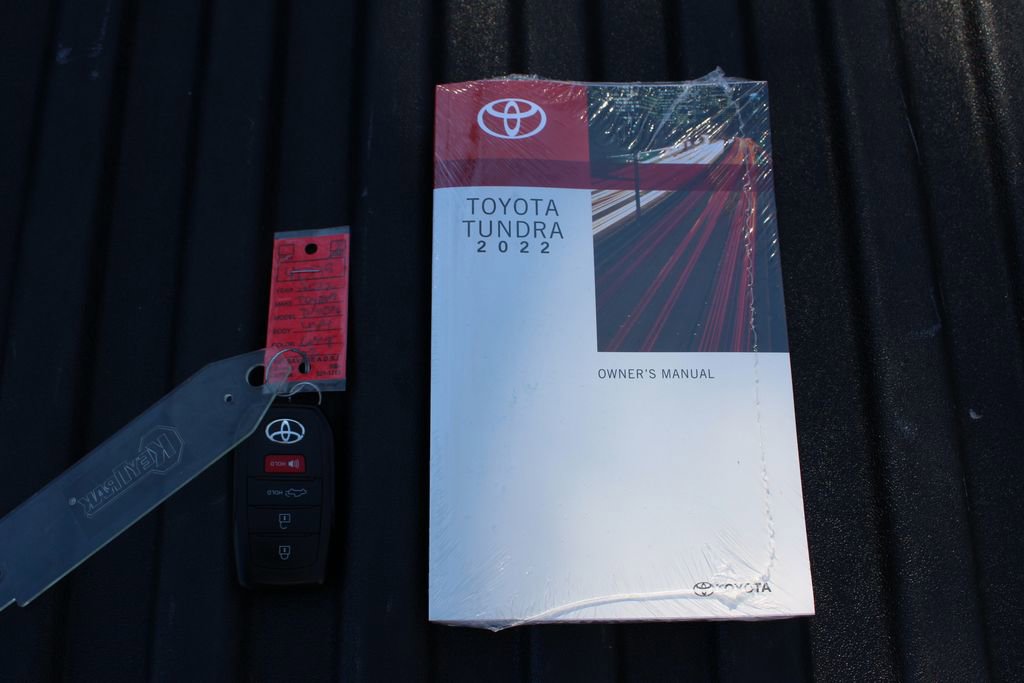 Used 2022 Toyota Tundra Limited image 31