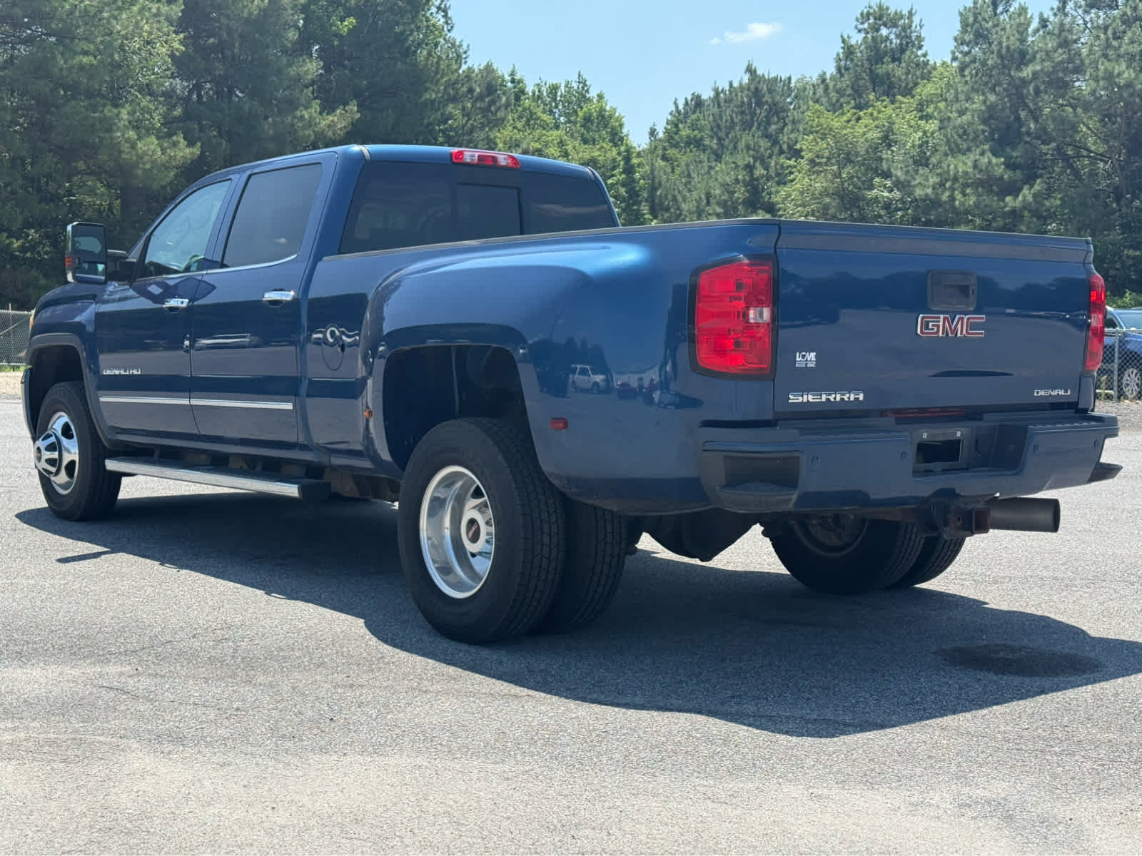 Used 2016 GMC Sierra 3500 Denali w/ Duramax Plus Package AWD/4WD image 6