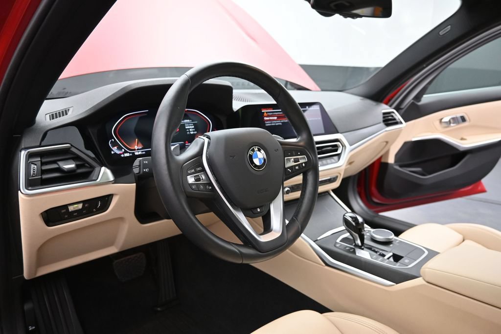 Used 2022 BMW 330i Sedan w/ Driving Assistance Package RWD image 11