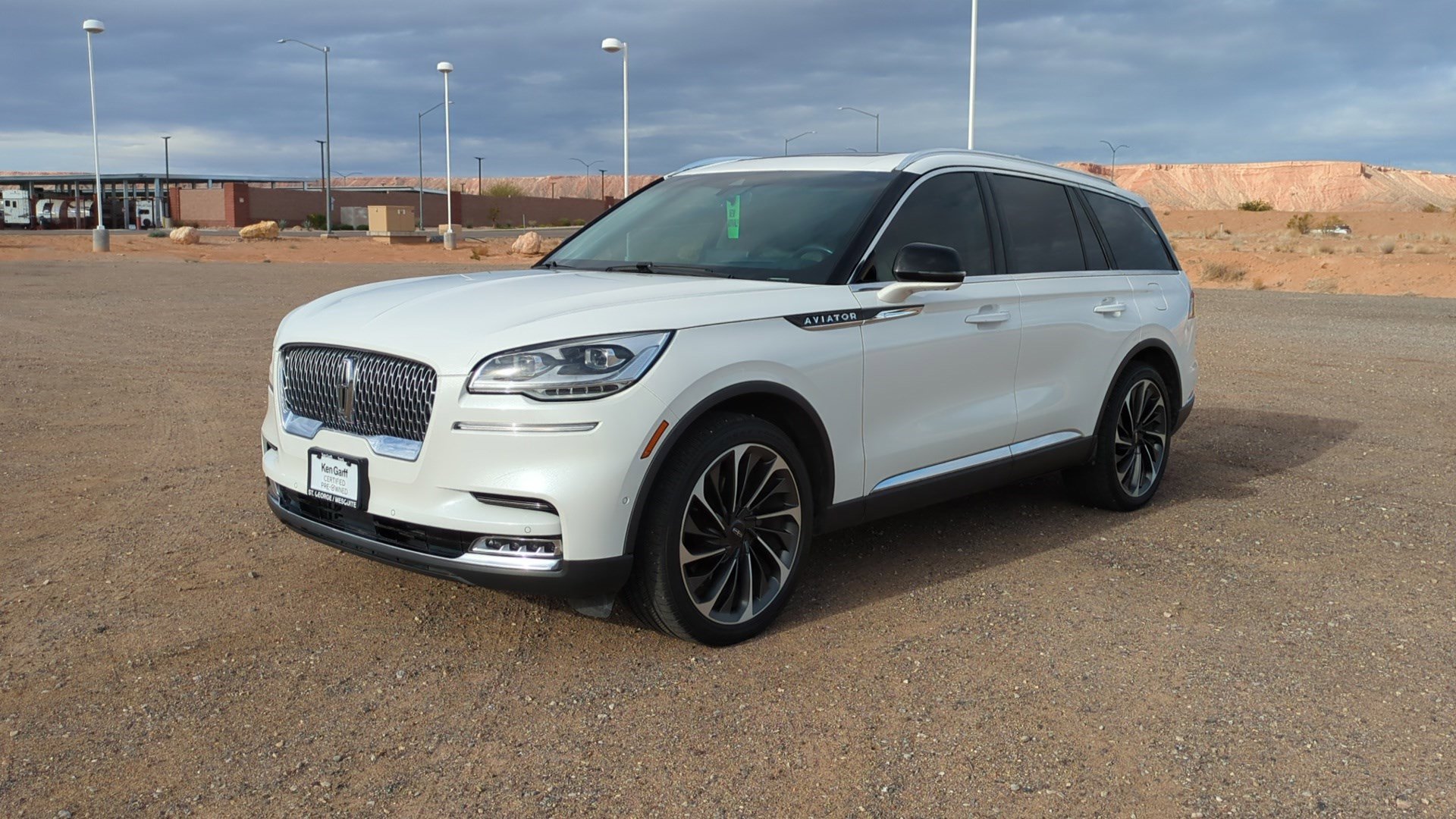 Used 2021 Lincoln Aviator Reserve w/ Equipment Group 202A image 8