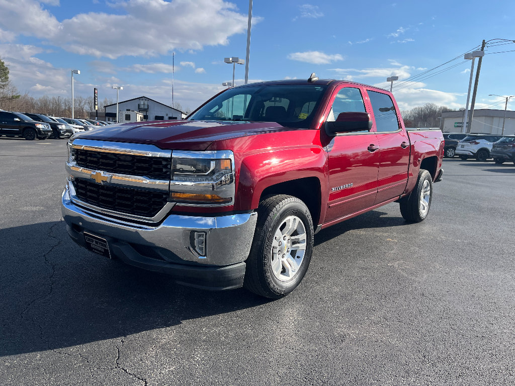 Used 2017 Chevrolet Silverado 1500 LT w/ All Star Edition image 4