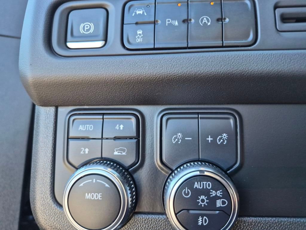 Used 2024 GMC Yukon Denali image 14