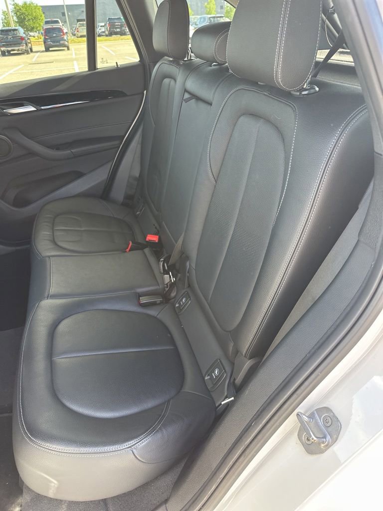 Used 2018 BMW X1 sDrive28i FWD image 16