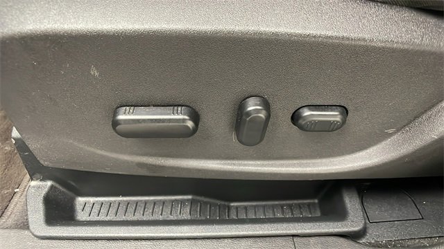 Used 2016 Ford Escape SE w/ Equipment Group 201A image 26