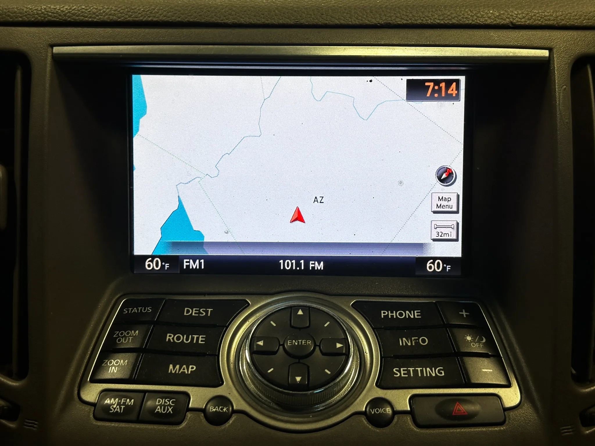 Used 2010 INFINITI G37 Journey w/ Premium Pkg image 26