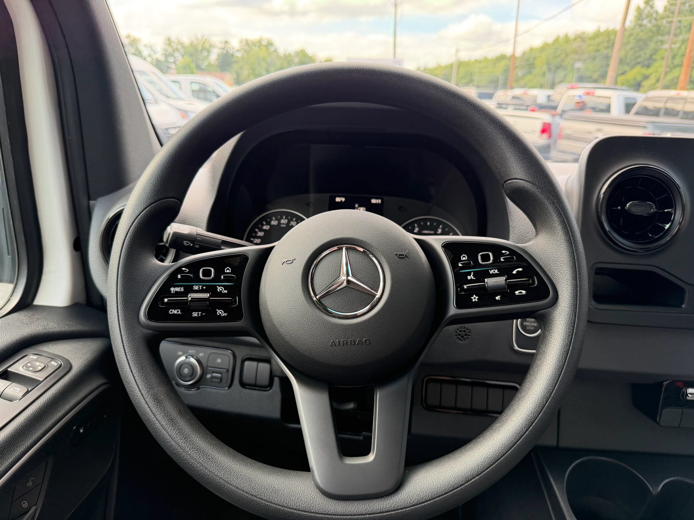 Used 2024 Mercedes-Benz Sprinter 3500 image 12