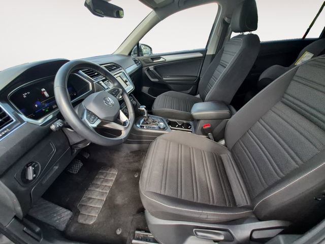 Used 2024 Volkswagen Tiguan S AWD/4WD image 9