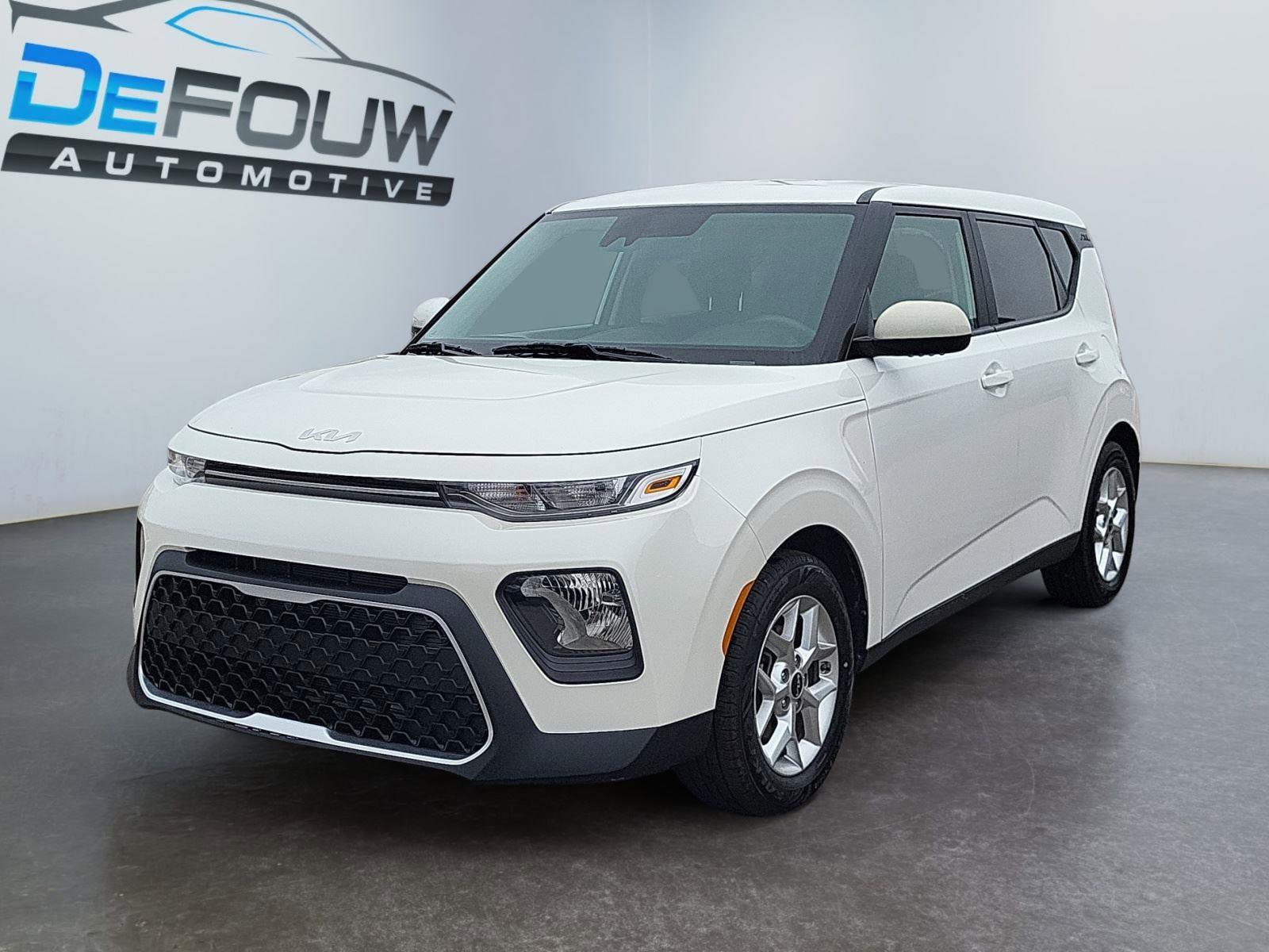 Used 2022 Kia Soul LX w/ Technology Package image 7