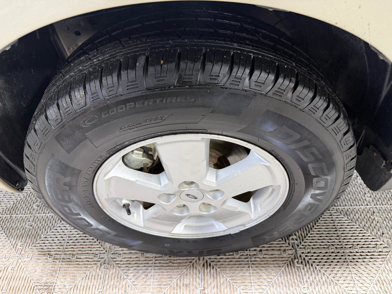 Used 2010 Ford Escape XLT image 28
