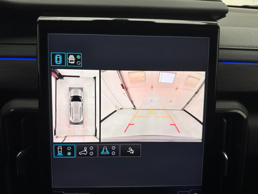 Used 2025 GMC Acadia AT4 w/ LPO, Floor Liner Package AWD/4WD image 27
