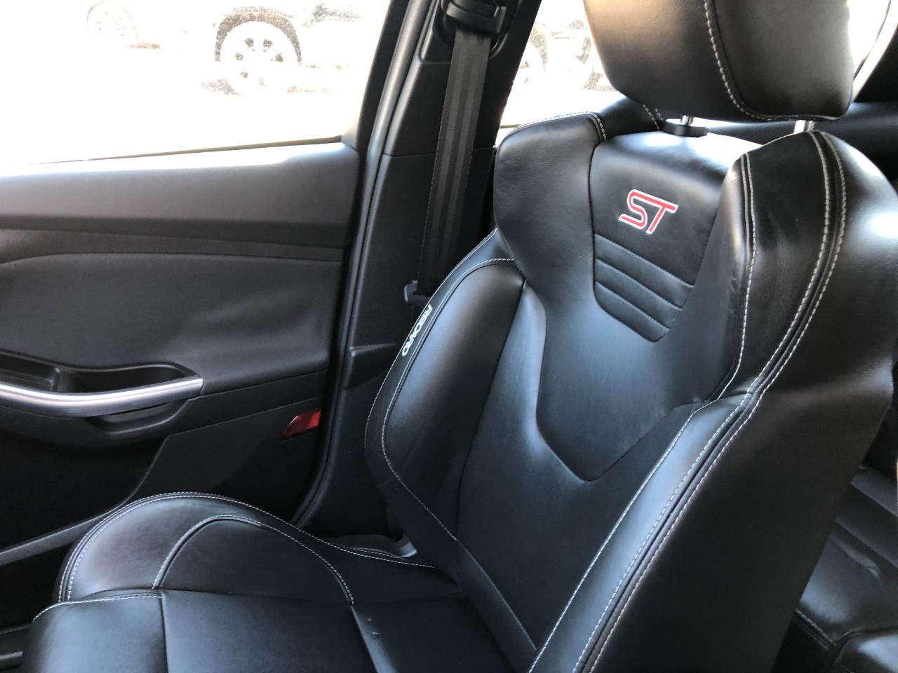 Used 2013 Ford Focus ST FWD image 33
