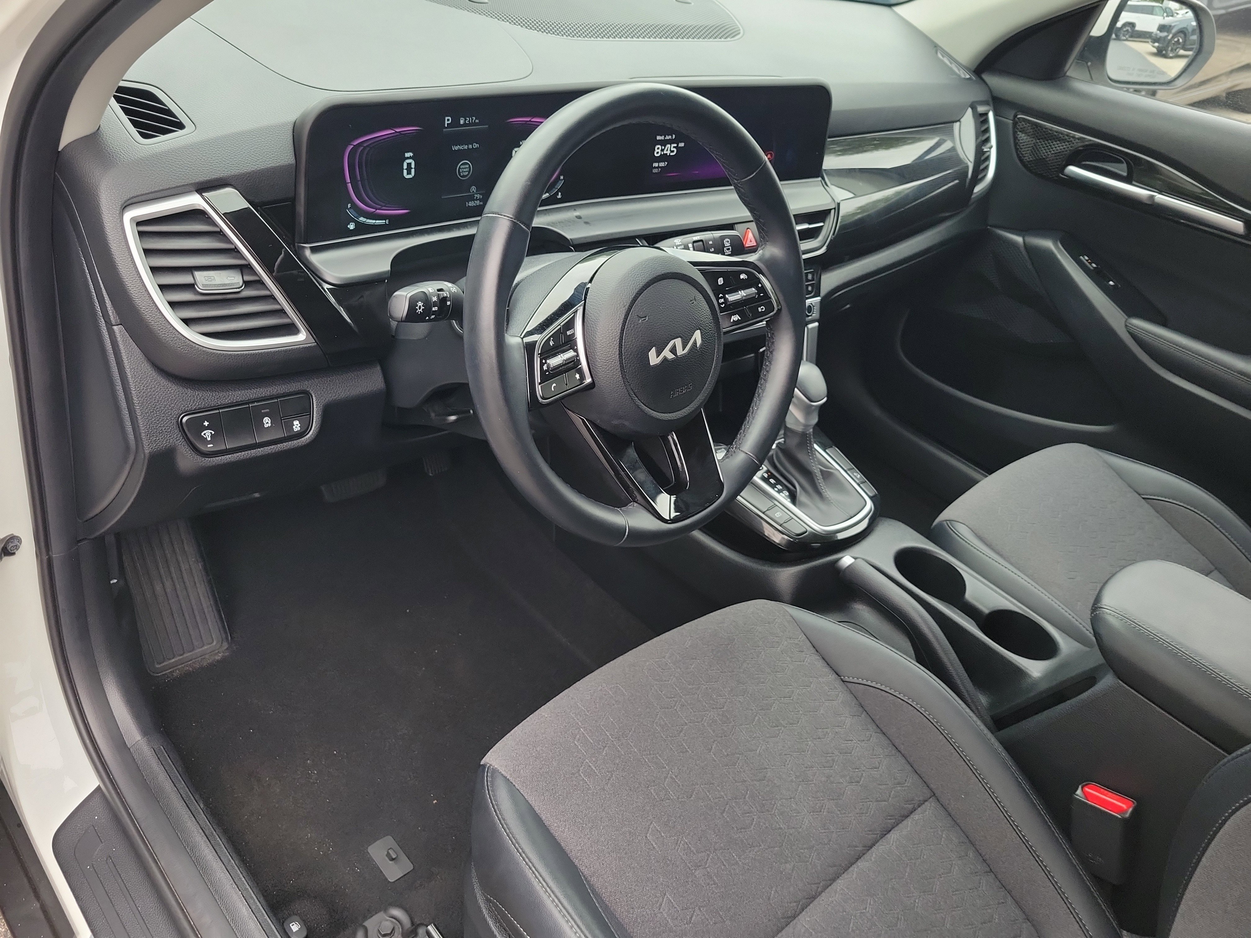 Used 2025 Kia Seltos S FWD image 20