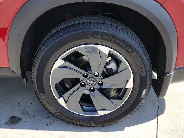 Used 2024 Nissan Rogue SV w/ SV Premium Package AWD/4WD image 14