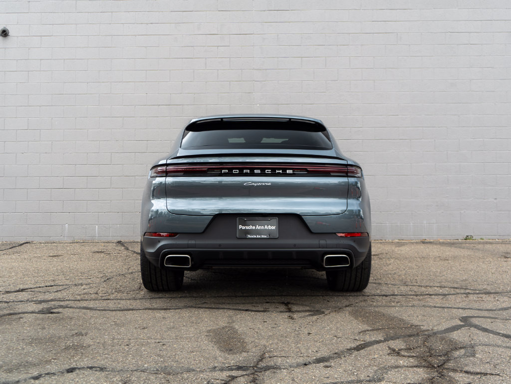 New 2026 Porsche Cayenne Coupe AWD/4WD image 6