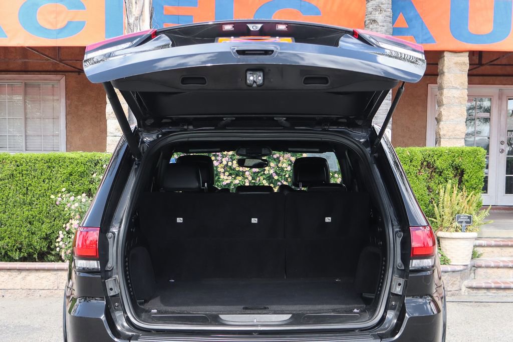 Used 2019 Jeep Grand Cherokee Altitude image 8