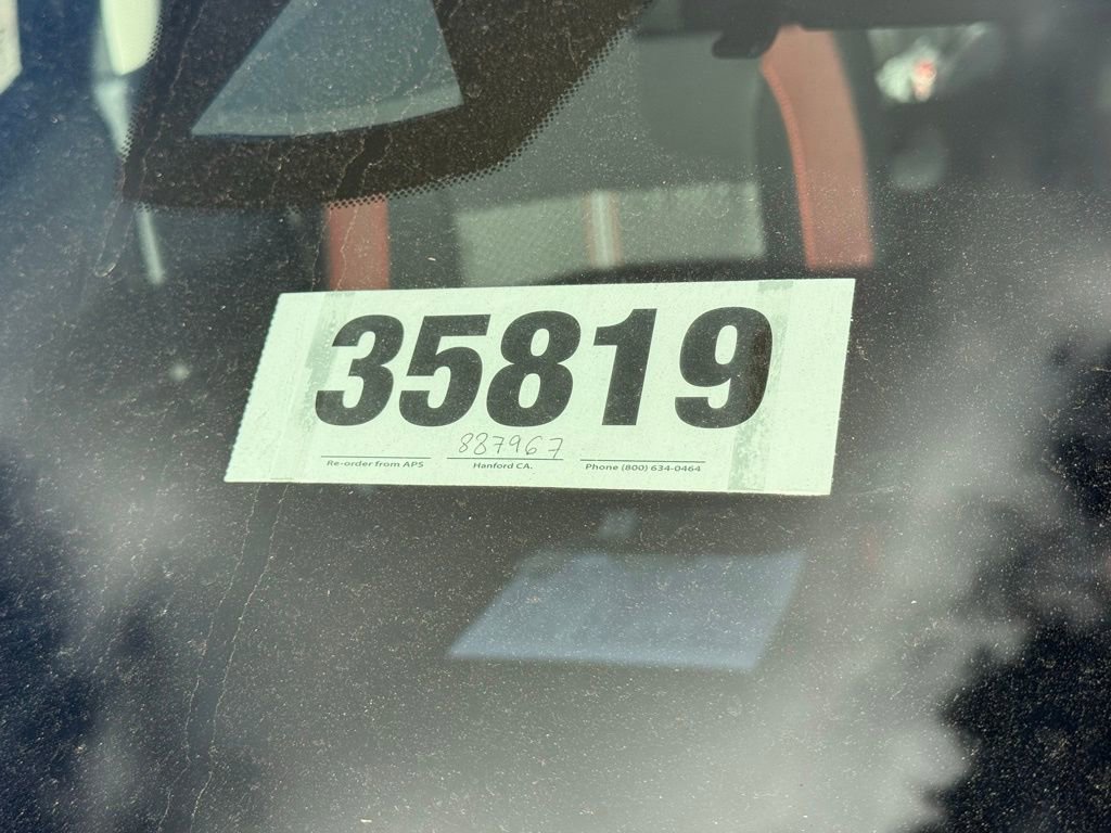 New 2025 Nissan Versa SR w/ Trunk Package image 24