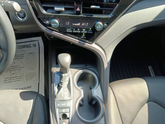 Used 2023 Toyota Camry XSE w/ Navigation Package FWD image 3