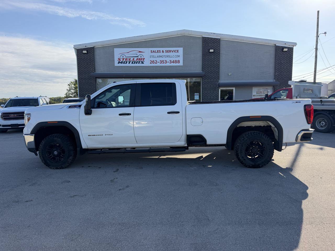 Used 2020 GMC Sierra 2500 4x4 Crew Cab w/ Convenience Package image 5