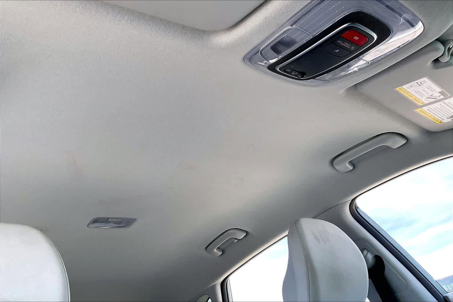 Used 2025 Hyundai Kona SEL FWD image 13