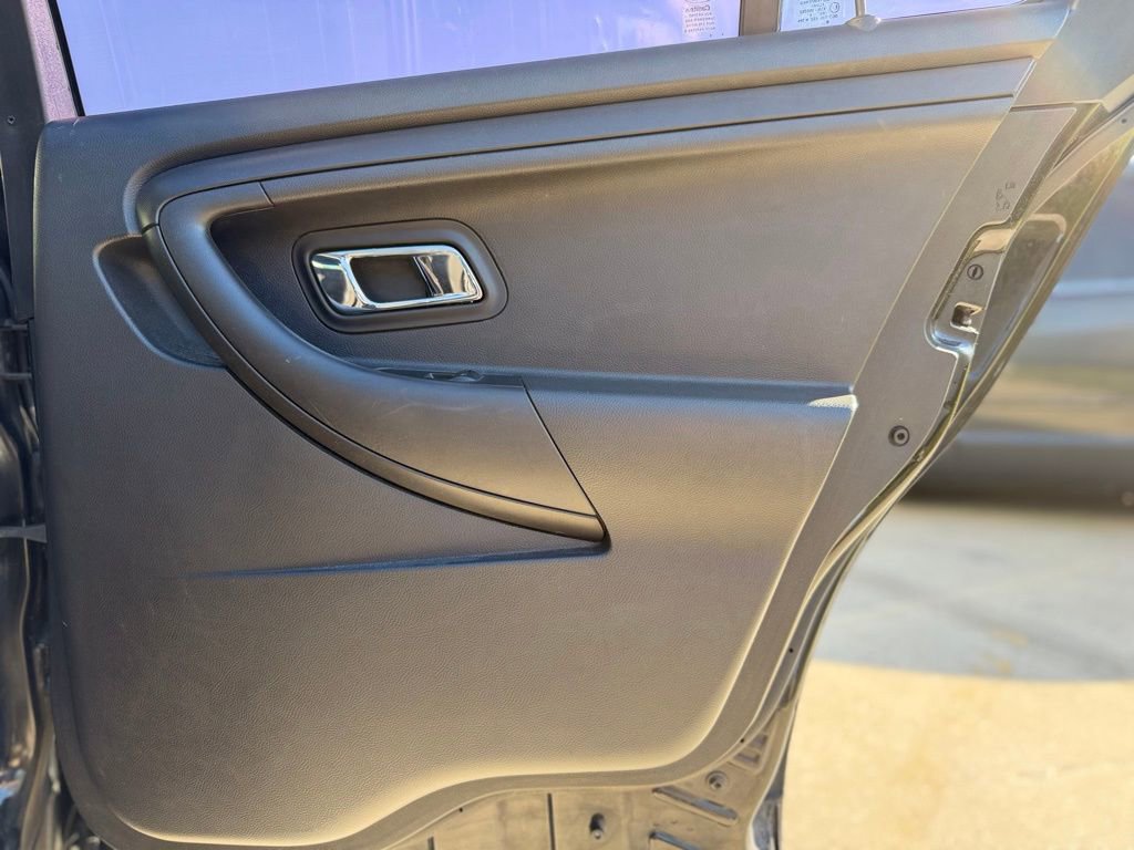 Used 2015 Ford Taurus Police Interceptor AWD image 23